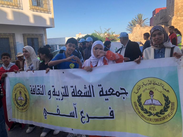 آسفي.. جمعية الشعلة للتربية والثقافة تتألق في كرنفال مسيرة الخضراء بساحة محمد الخامس
