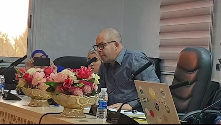 أوس: الصحافة خط الدفاع الأول ضد الأخبار الزائفة